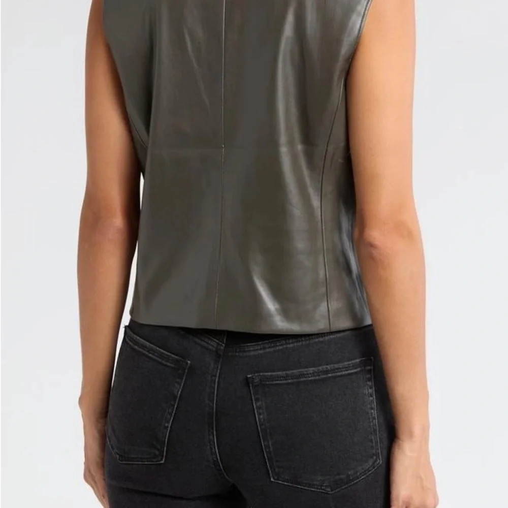 Wayf this vest